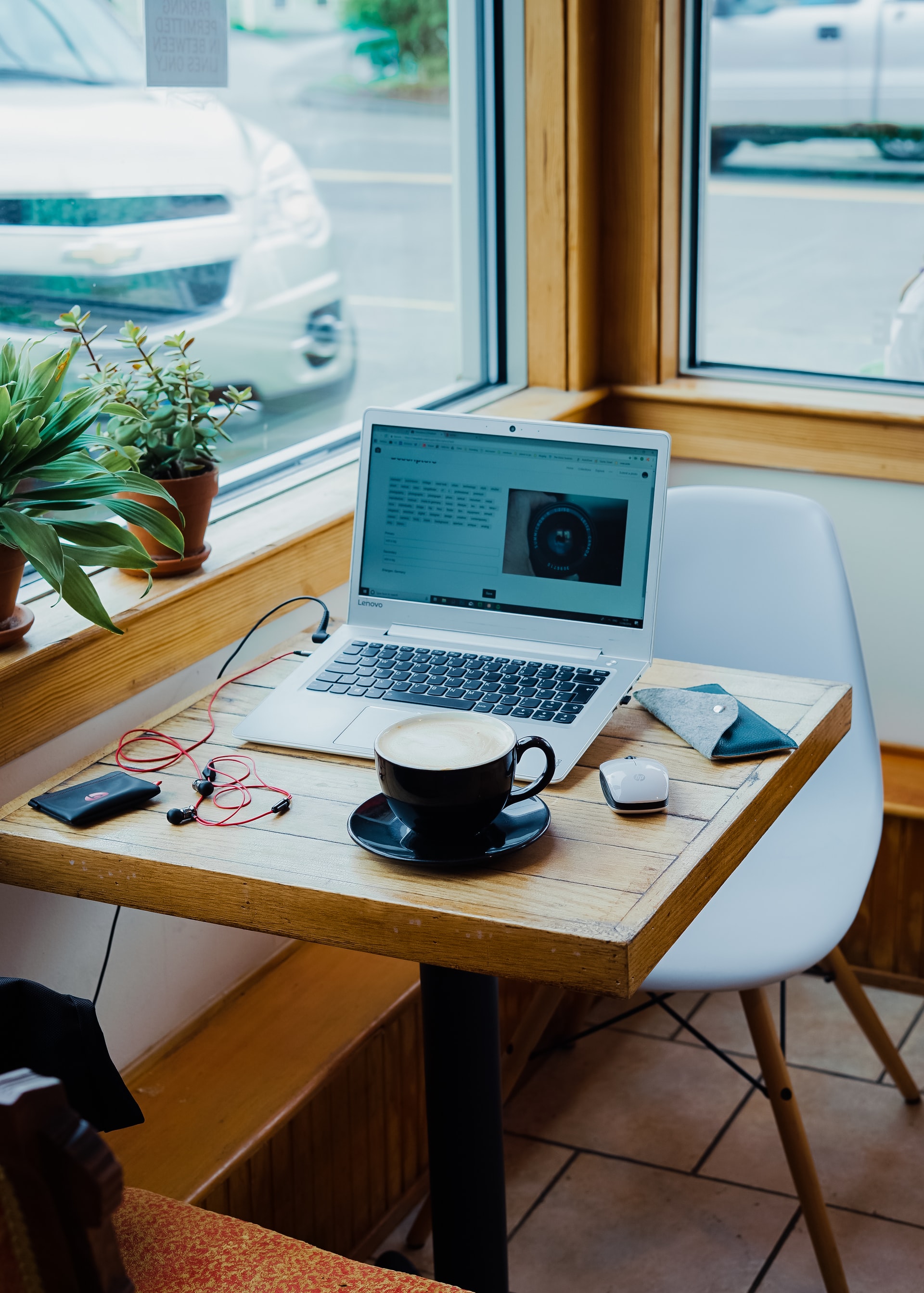 Si votre projet n'a qu'un seul freelance Odoo, l'avancement de votre projet peut être soumis à sa disponibilité Si votre projet n'a qu'un seul freelance Odoo, l'avancement de votre projet peut être soumis à sa disponibilité